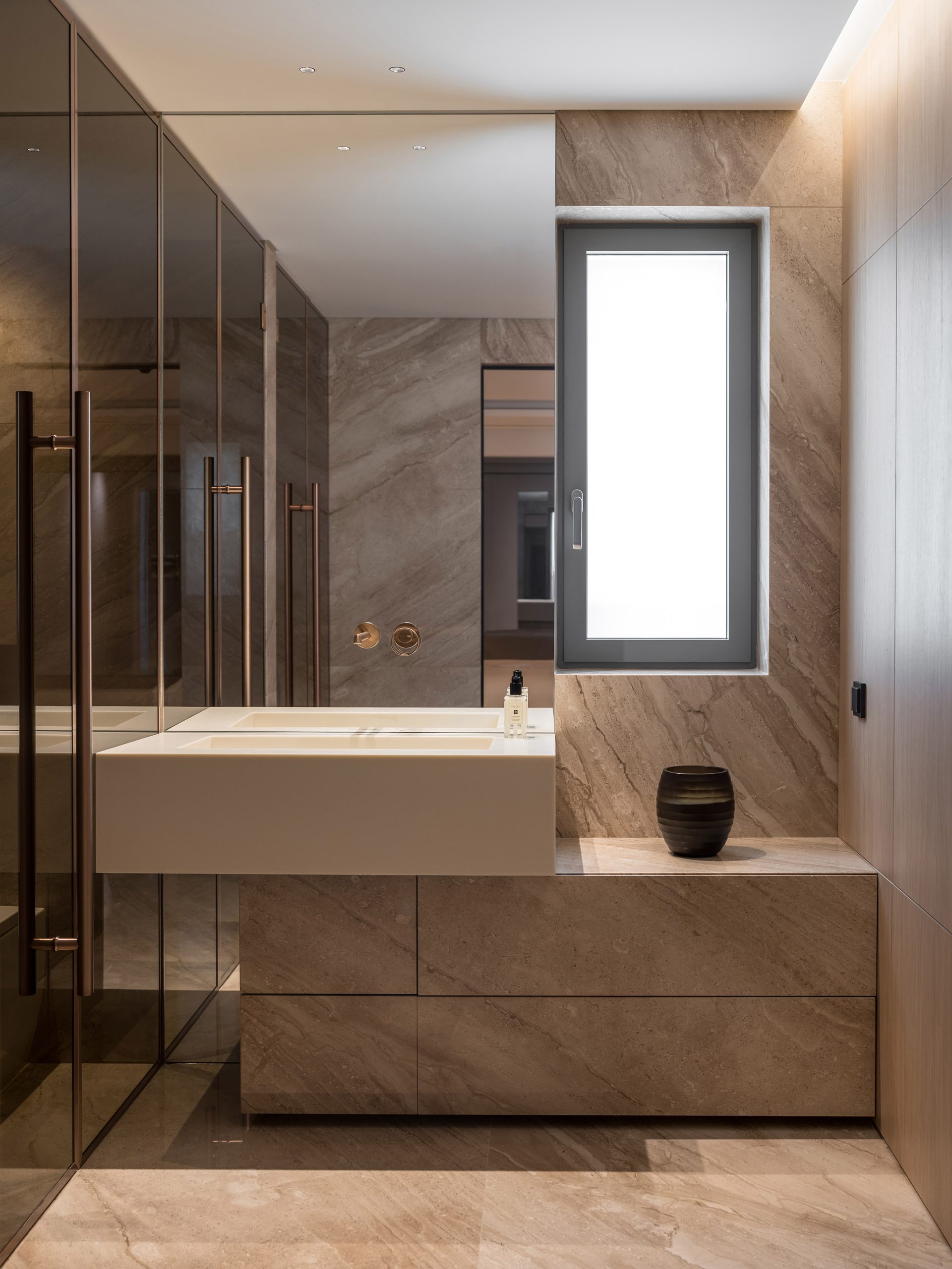 The M&M Residence A Contemporary Masterpiece in Elegant Minimalism