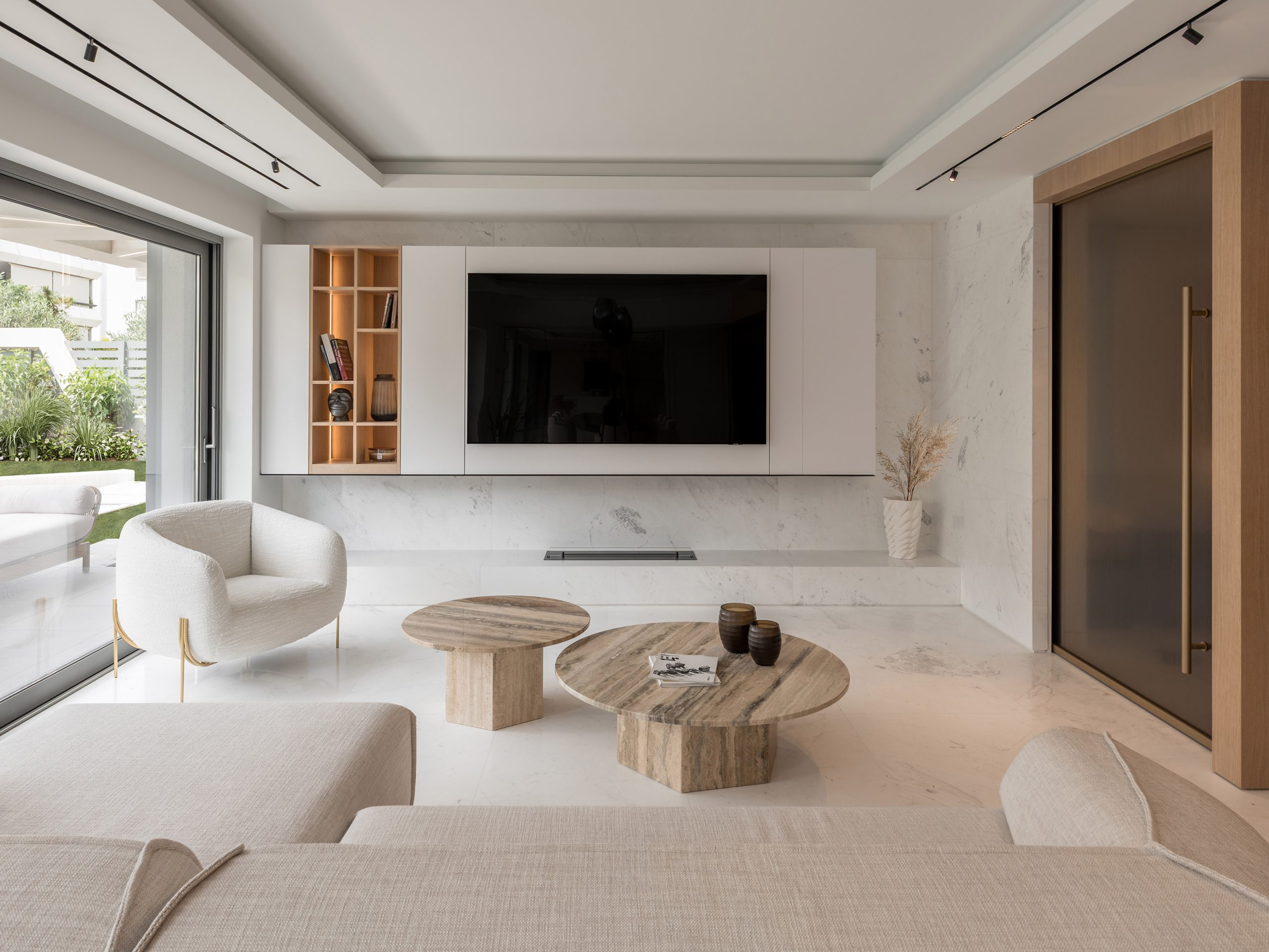 The M&M Residence A Contemporary Masterpiece in Elegant Minimalism