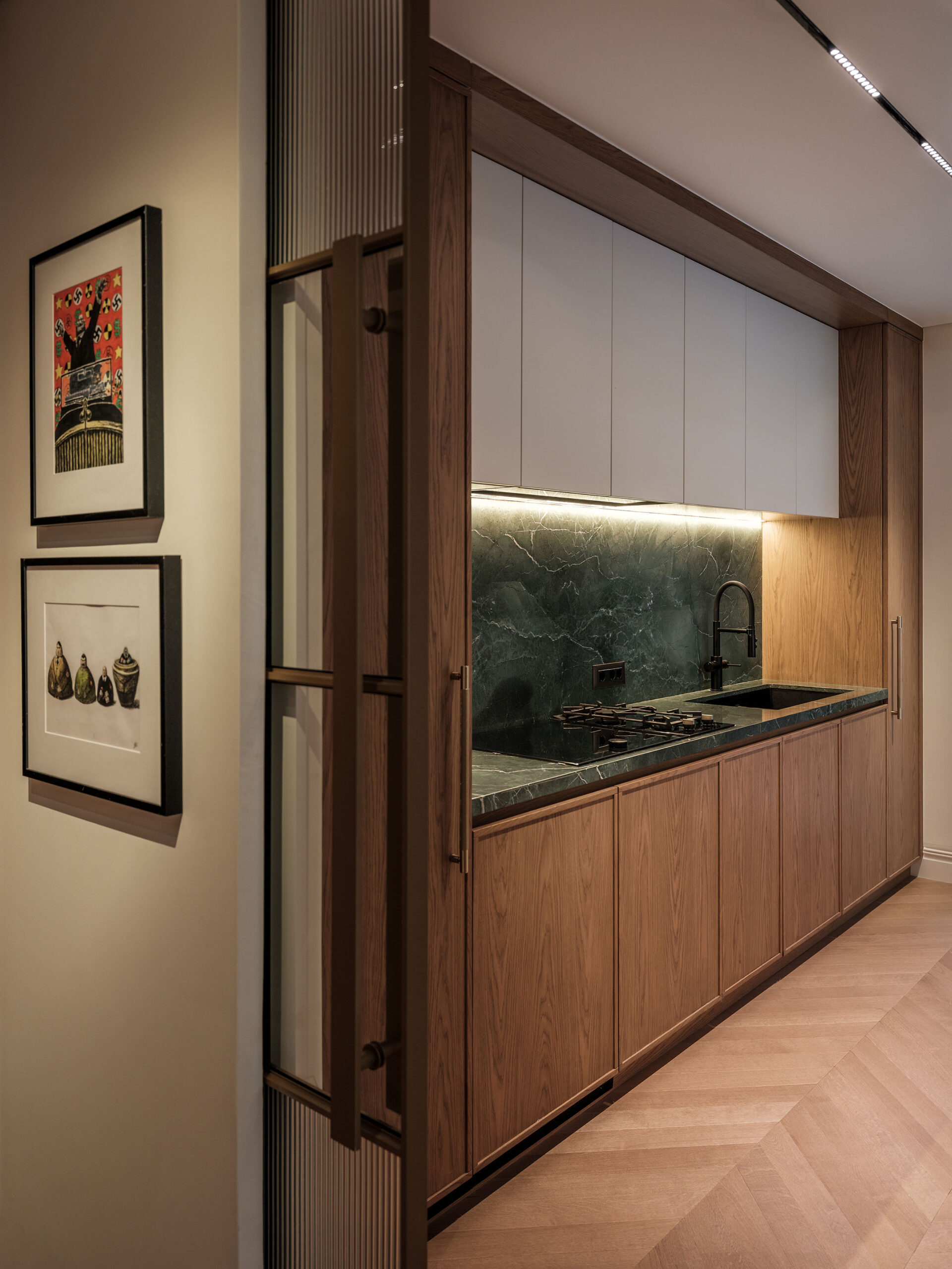 Maison Oliva | Redefining Retro Elegance