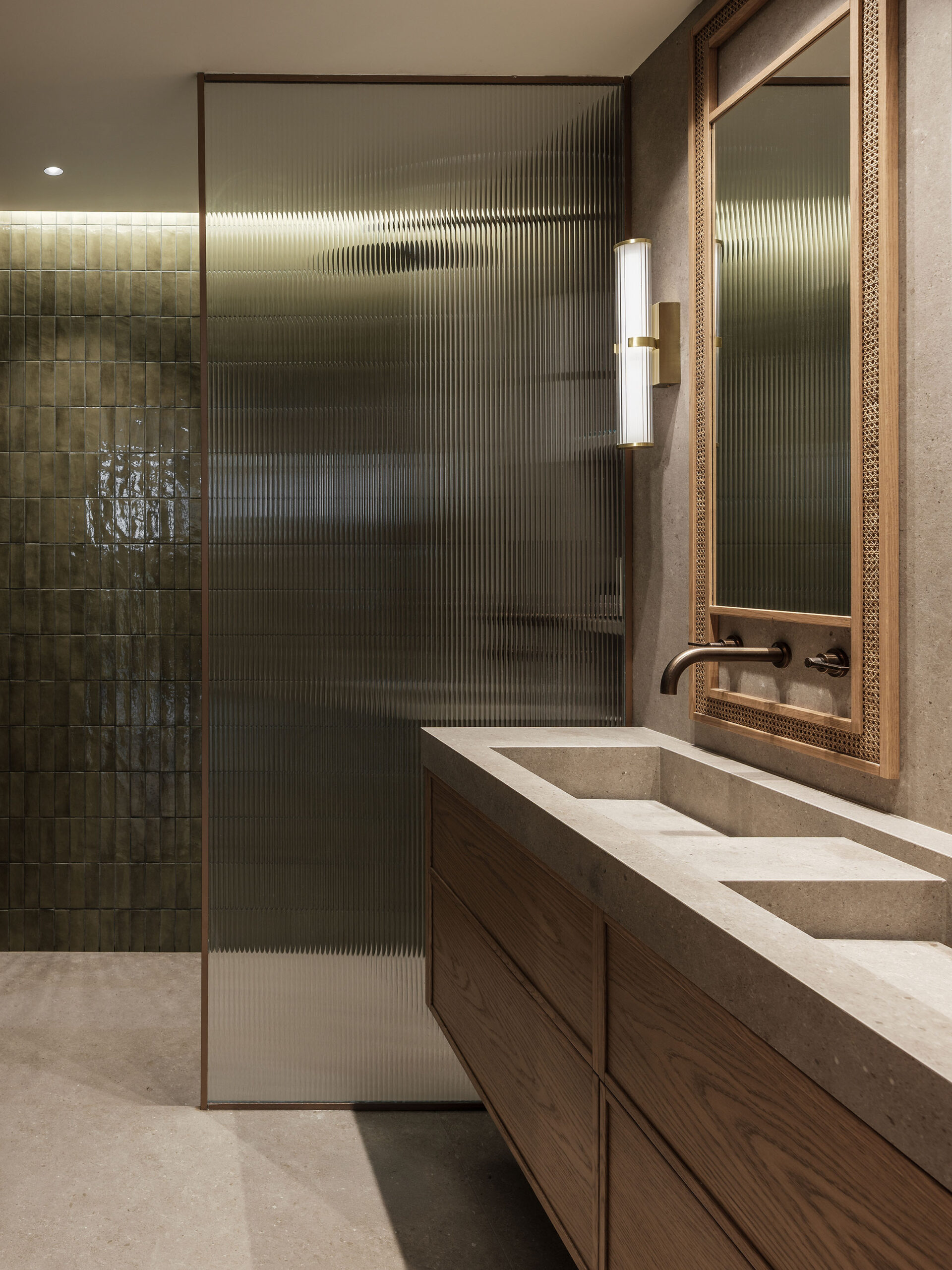 Maison Oliva | Redefining Retro Elegance