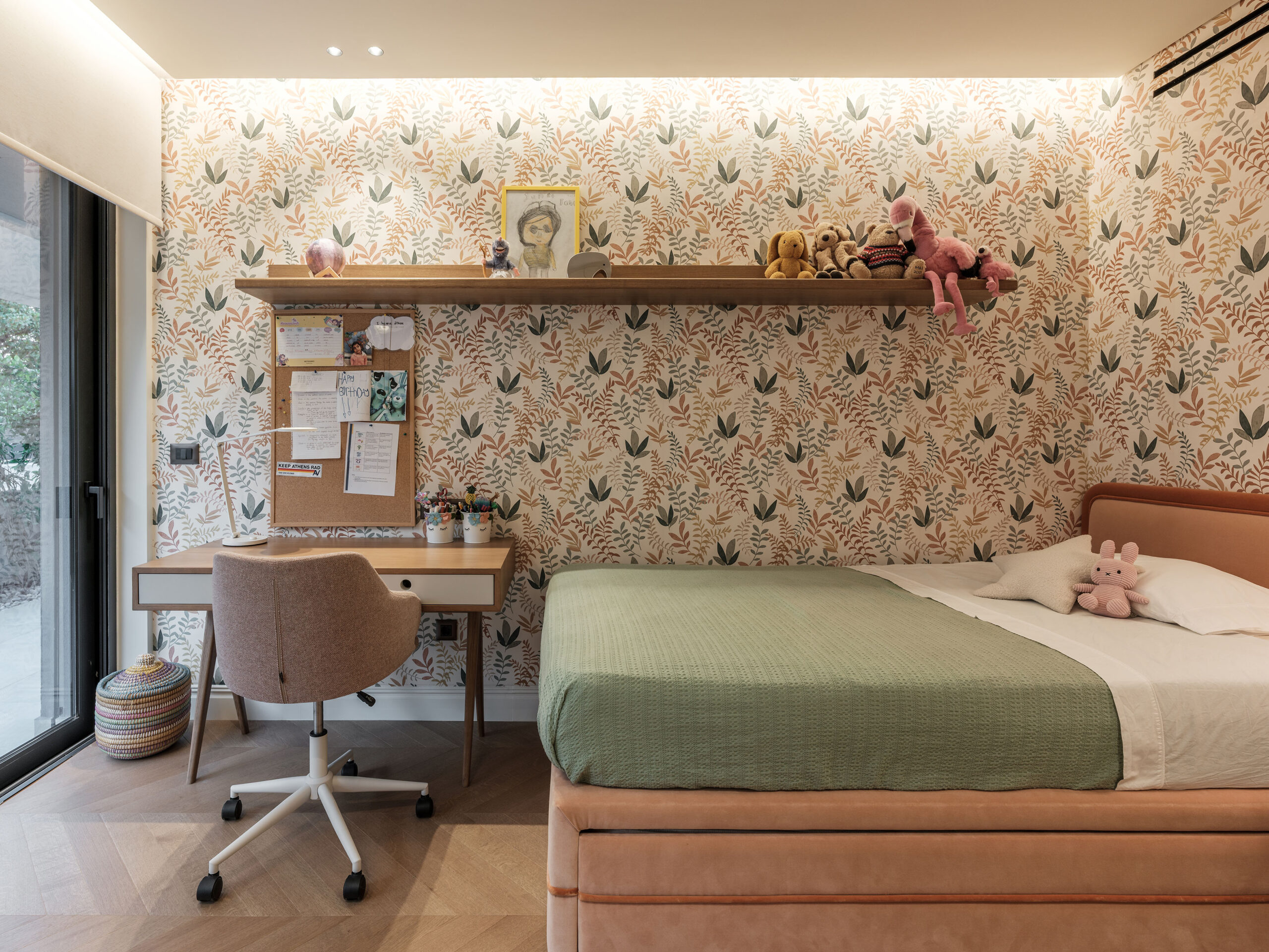 Maison Oliva | Redefining Retro Elegance