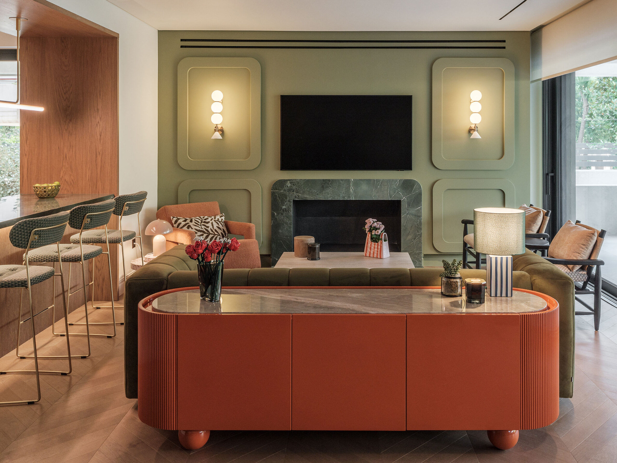 Maison Oliva | Redefining Retro Elegance